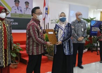 Pemprov Lampung Raih Penghargaan Kinerja Pemerintah Provinsi Tipe A dari Badan Kepegawaian Negara