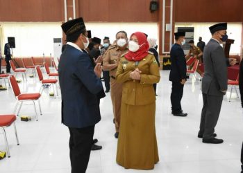 Lantik Pejabat PDAM Way Rilau, Eva Dwiana Minta Jajaran PDAM Bekerja Sebaik Mungkin