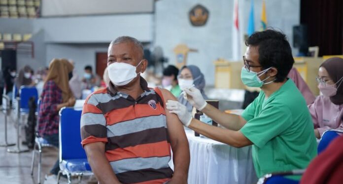 Unila Gelar Vaksinasi Batch 6 Dosis Kedua