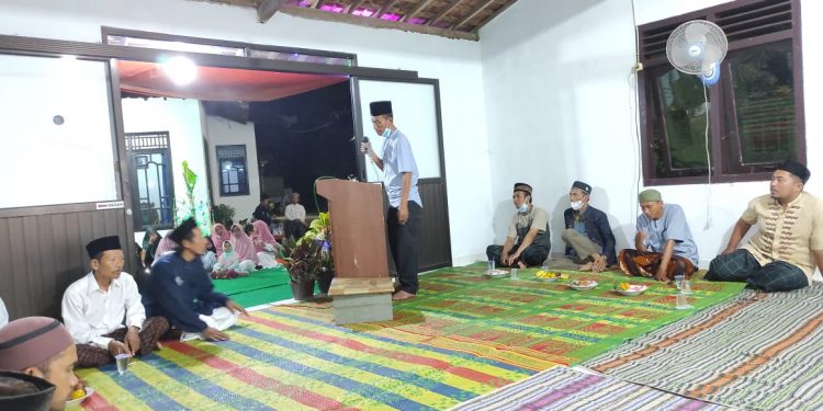 Warga Kelurahan Rajabasa Jaya Peringati Maulid Nabi 1443 hijrah