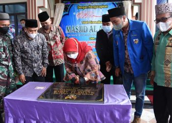 Walikota Eva Dwiana Meresmikan Masjid Al-Azhar Susunan Baru