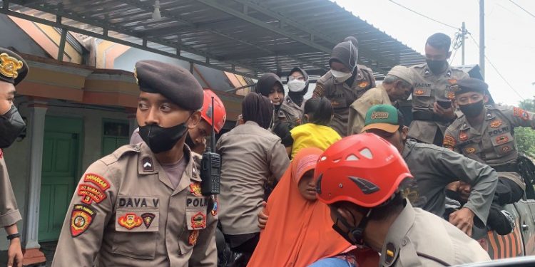 Polri Gelar Operasi Kemanusiaan Aman Nusa II Tanggulangi Erupsi Gunung Semeru