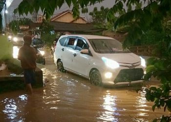 Hujan Deras 2 Jam, Bandar Lampung Dikepung Banjir