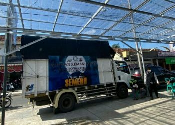 Truk Kemanusiaan Erupsi Semeru dari Qolsa Store dan ACT dilepas Pemkot Metro