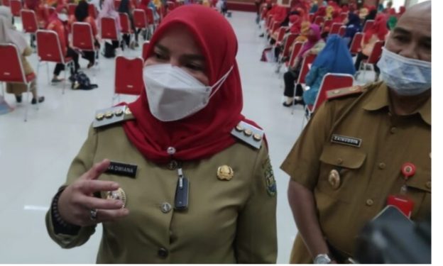 Walikota Eva Dwiana Buka Pembinaan Kelompok Kerja Operasional Posyandu