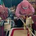 Lestarikan Kain Tapis, UBL Latih Para Penapis Pemula