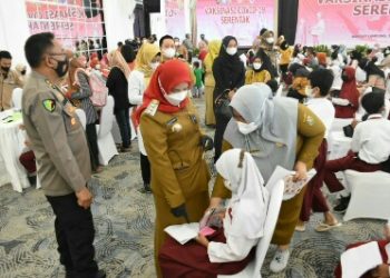 6.000 Anak Bandar Lampung Ikuti Vaksinasi Serentak