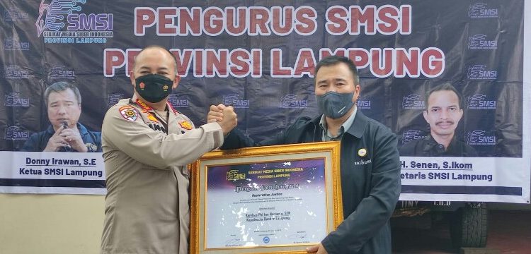 SMSI Lampung Berikan Penghargaan Restorative Justice Kepada Kapolresta Bandar Lampung