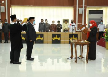 Lantik Direktur Utama BPR Syariah , Walikota Pesan Jaga Amanah dan Rapikan Administrasi