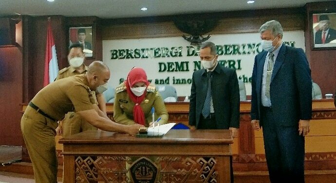 MoU Pemkot dan Unila, Eva Dwiana Minta Unila Bantu Masalah Sampah Bakung