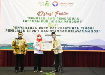 Pemkot Bandar Lampung Raih Penghargaan Kepatuhan Standar Pelayanan dari Ombudsman