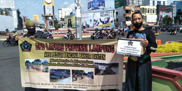 Laskar Pendekar Banten Sejati Lampung Galang Dana Banjir Banten