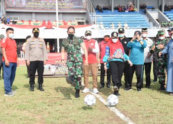 Buka Liga Santri Piala Kasad , Walikota Eva Dwiana Ingatkan Sikap Jiwa Kesatria