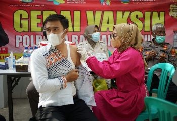 Unila-Polda Lampung Gelar Vaksinasi Booster AstraZeneca