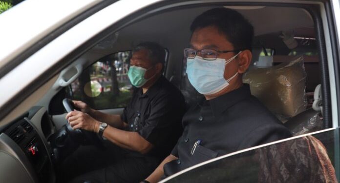 Unila Terima Bantuan Satu Unit Ambulance dari BNI