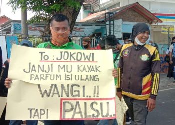 Ojol Ikut Demo : Pak Jokowi, Ini Lampung Senggol Dong!