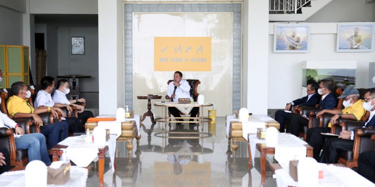 Gubernur Arinal Berikan Bonus kepada Atlet dan Pelatih Peraih Medali PON XX