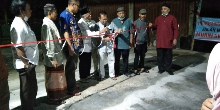 Dibangun Menggunakan Dana Masyarakat, Gorong-Gorong Jalan Nusa Indah Bataranila Diresmikan
