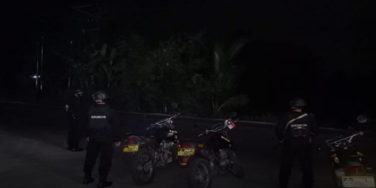 Antisipasi Tindak Kejahatan, Brimob Kompi 38 Pelopor Tulang Bawang Gelar Patroli Malam