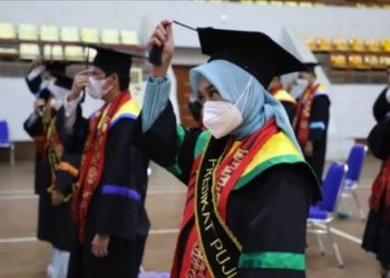 Unila Mewisuda 711 Lulusan