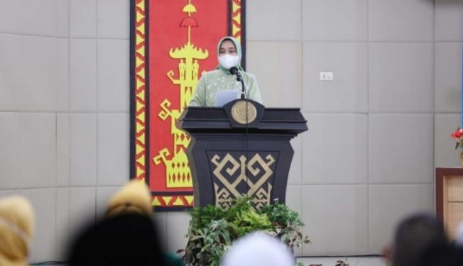 Riana Sari Arinal Lantik dan Kukuhkan Pengurus LKKS dan DPD Lasqi Kabupaten Lampung Utara