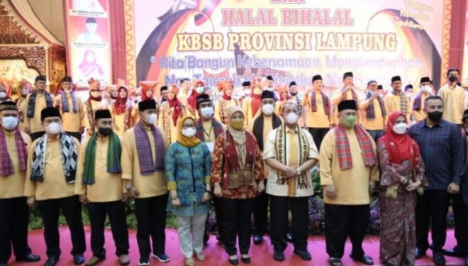 Wagub Chusnunia Chalim Hadiri Pengukuhan dan Halal Bihalal Pengurus Keluarga Besar Sumatera Barat