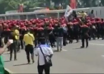 Buruh Tuntut Jaminan Sosial Makanan, Pendidikan, Perumahan, Air Bersih dan Pengangguran