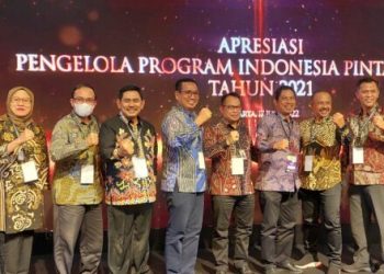 Unila Raih Anugerah Terbaik Ketiga Pengelolaan Program Indonesia Pintar