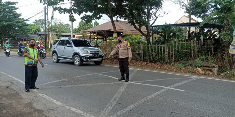 Hati – Hati ! , Jalan Di Seputar Sepang Jaya Labuhan Ratu Bandar Lampung Amblas
