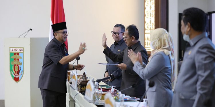 Gubernur Arinal Apresiasi DPRD Lampung atas Rekomendasi LKPJ Kepala Daerah Tahun Anggaran 2021
