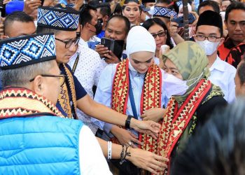 Menteri Pariwisata/Ekraf Sandiaga Uno Resmi Membuka Selancar Dunia Krui Pro Tahun 2022