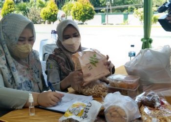 Petugas Kesehatan Haji Lampung Sita Makanan Tanpa Keterangan Kedaluarsa