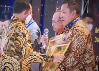 Gubernur Lampung Terima Penghargaan Sebagai Provinsi Dengan Realisasi APBD Tertinggi Dari Kemendagri 