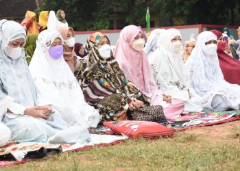 Walikota Eva Dwiana Shalat Idul Adha Di Stadion Mini Way Dadi Sukarame