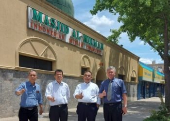Tim Unila Sambangi Beberapa Masjid di Amerika Serikat