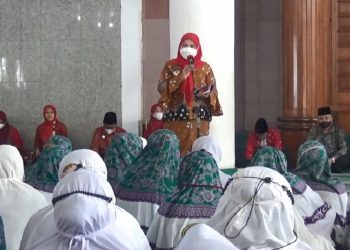 Lepas 743 Jemaah Haji, Walikota Eva Dwiana  : Semoga Menjadi Haji Mabrur