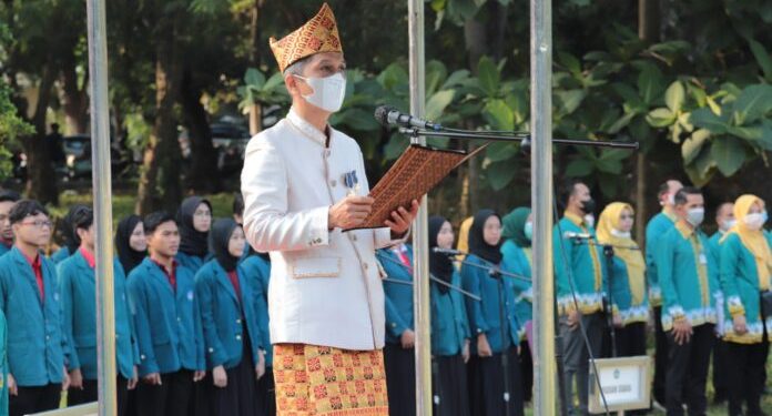 Unila Gelar Upacara Peringatan HUT ke-77 Kemerdekaan RI