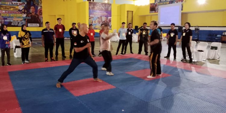 27 Peserta Ikut Penataran Wasit Juri Kick Boxing