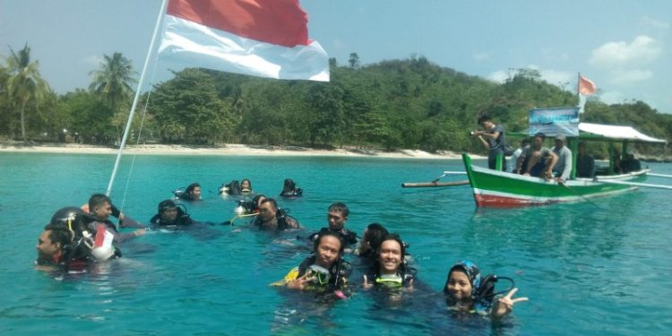 Meriahkan HUT RI ke 77, Pencinta Selam Akan Kibarkan Bendera di Dasar Laut