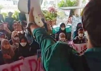 Mahasiswa Demo Tuntut Pejabat Unila Pelaku Korupsi Dipecat Tidak Hormat