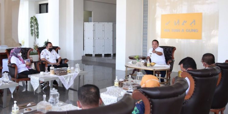 Gubernur Arinal Ajak Relawan Kawal Program Sosial agar Tepat Sasaran