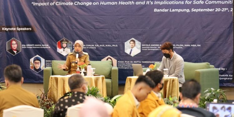 Wagub  Jadi Keynote Speaker dalam Seminar Dampak Perubahan Iklim terhadap Kesehatan Manusia