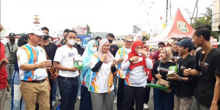 Car Free Day, Walikota Bandar Lampung Seruput Teh Gunung Dempo
