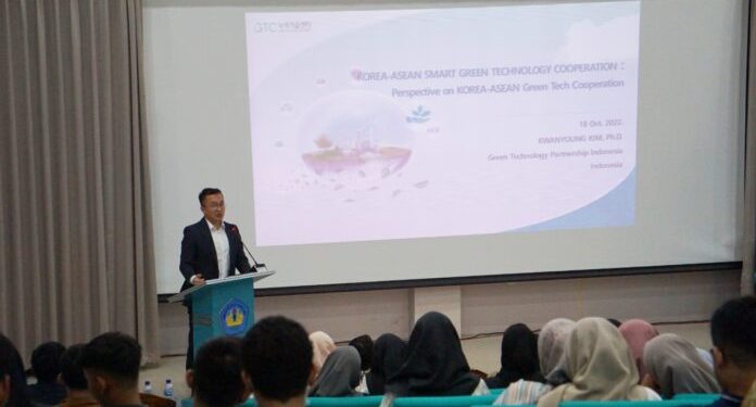 FP Unila Gelar Kuliah Umum Tentang Green Technology