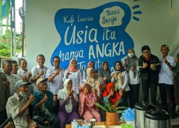 Teras Senja Hadir di Lampung Mendukung Produktivitas Para Lansia