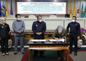 Gubernur dan Pimpinan DPRD Lampung Tandatangani Nota Kesepakatan KUA PPAS Tahun 2023