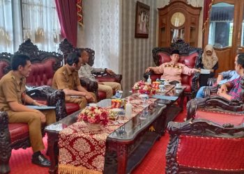 Bupati Budi Utomo Support PWI Lampura Ikut Porwanas di Malang