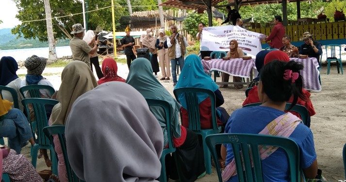 PTBA Peltar Serahkan Bantuan Wifi Bagi Pendidikan di Pulau Tegal