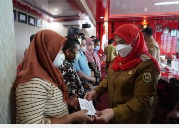 Pemkot Bandar Lampung Beri Bantuan  Rp 64,5 Juta untuk Warga Korban Banjir