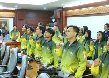 Unila Lepas Kontingen Mahasiswa Lampung ke Pomnas XVII di Padang